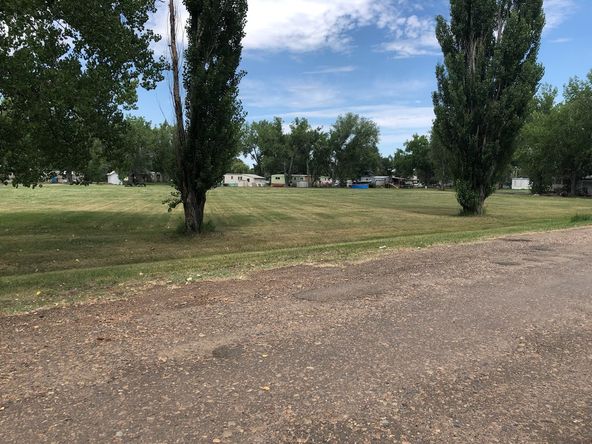 Casitas Del Rio: 1217 W Bell St, Glendive, MT 59330